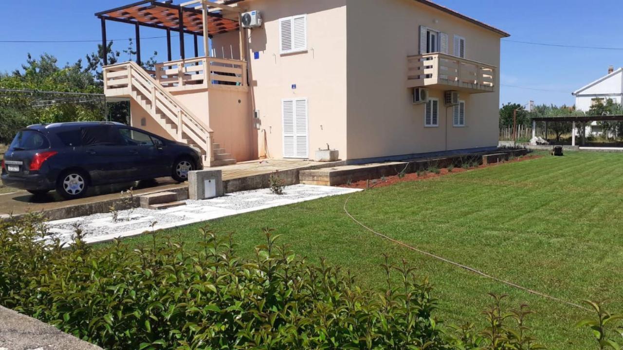 Apartmani Loli Ugljan Exterior photo