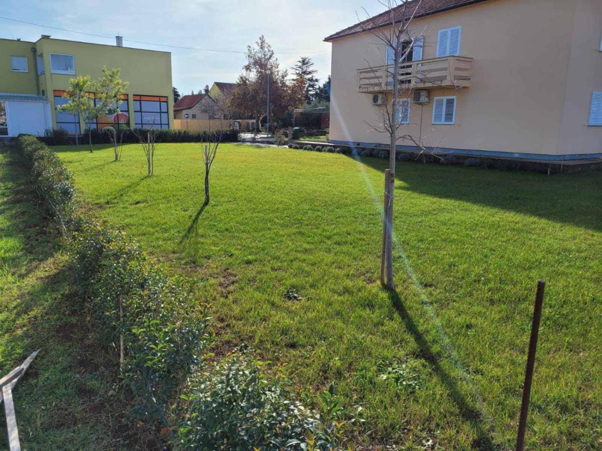 Apartmani Loli Ugljan Exterior photo