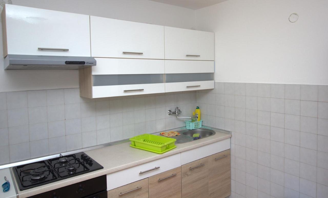 Apartmani Loli Ugljan Exterior photo