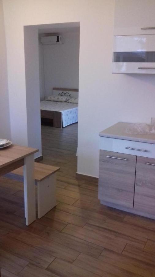 Apartmani Loli Ugljan Exterior photo